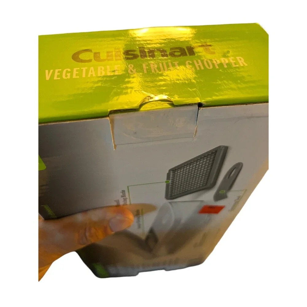 Cuisinart Vegetable and Fruit Chopper 4 pc Set (Cheese Too!)